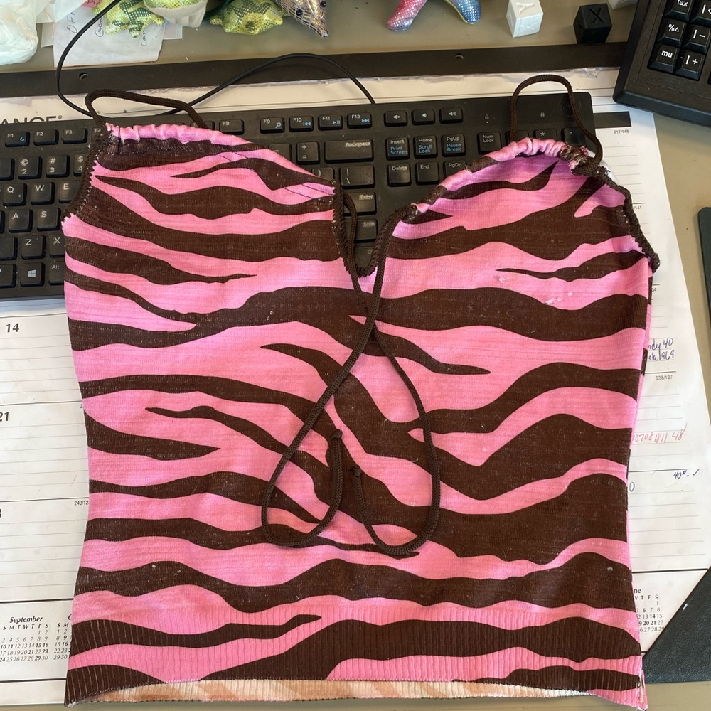 XS pink and brown cami annie b.worn only a few times.. dry clean only.. spandex